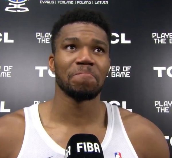 Antetokounmpo: Tôi thích bóng 
