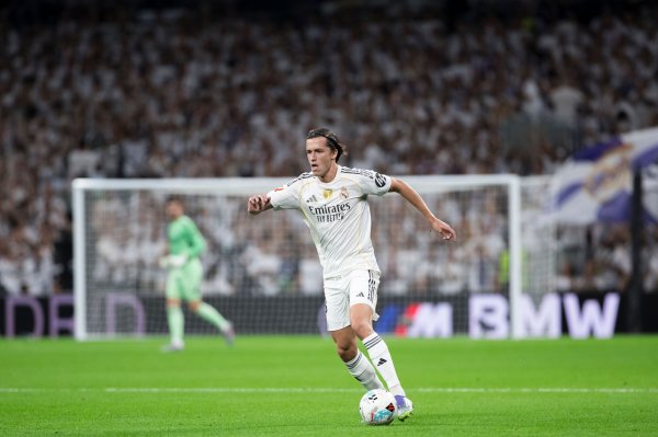Romano: Bản hợp đồng trái của 